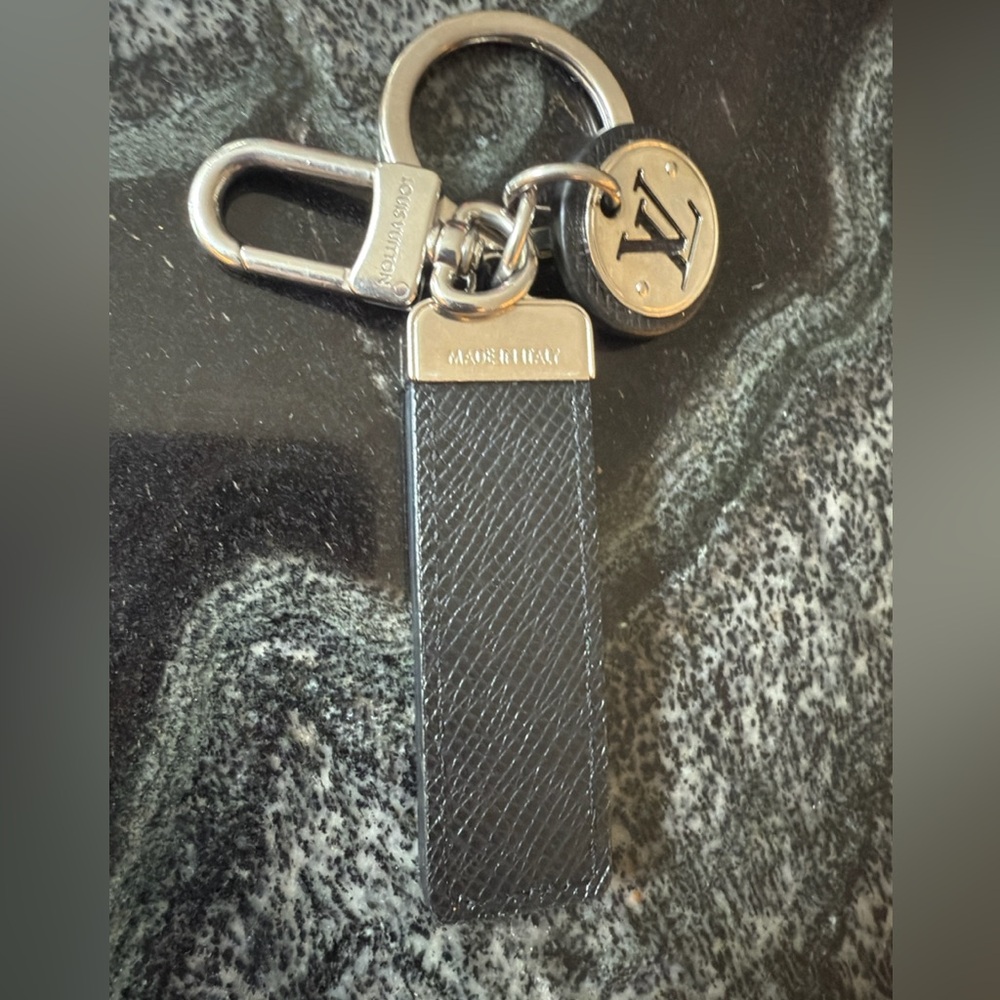 Monogram Eclipse Dragonne Bag Charm & Key Holder - Picture 6 of 6